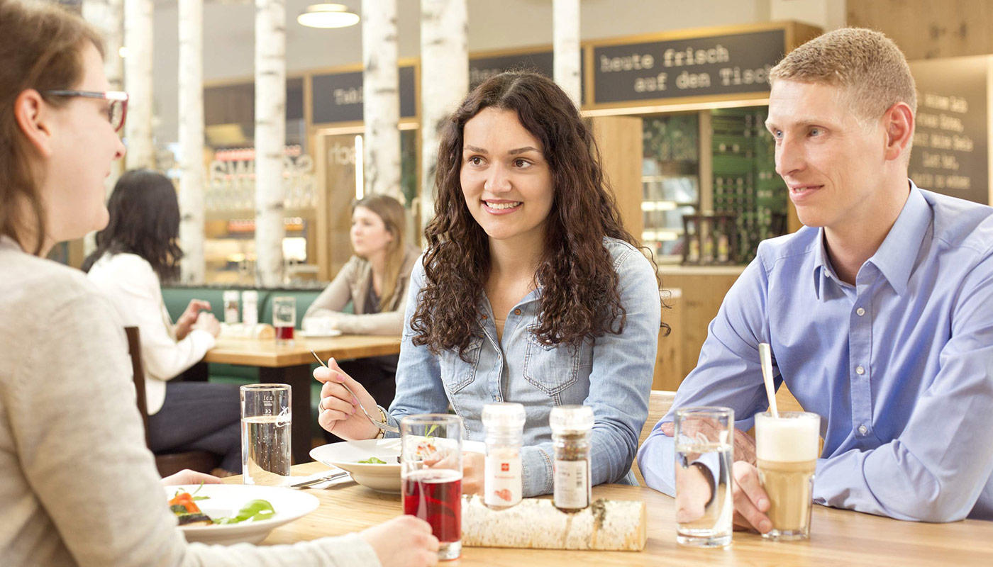 Salary, benefits and discounts Salary, benefits and discounts