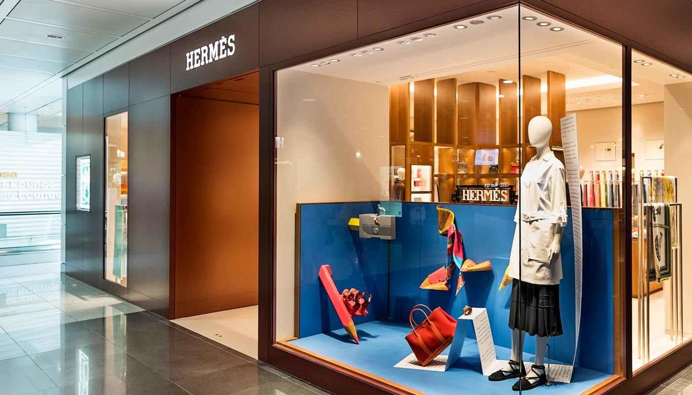 Hermes Schaufenster des Hermes Shops am Flughafen München