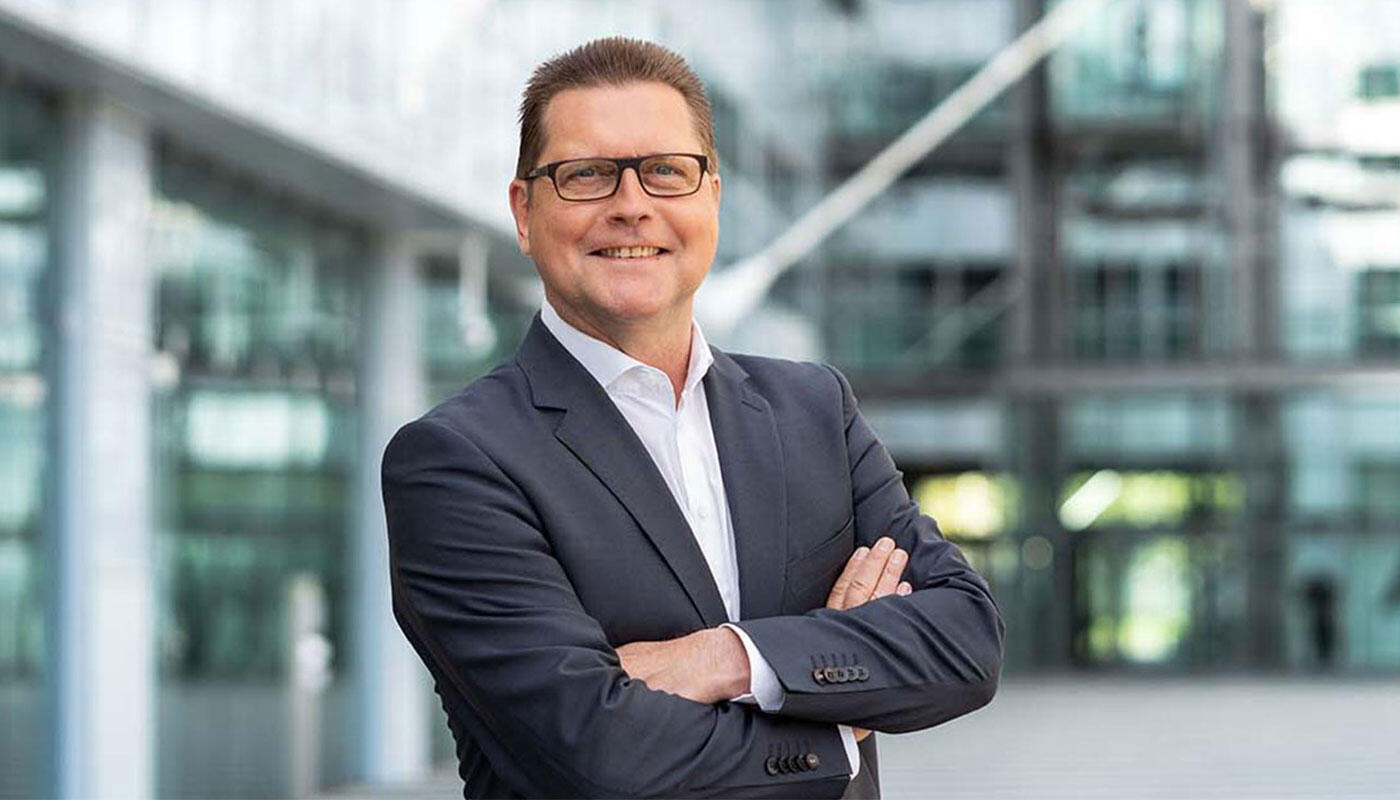 Thomas Kube, Vice President Route and Passenger Development Thomas Kube, Vice President Route and Passenger Development