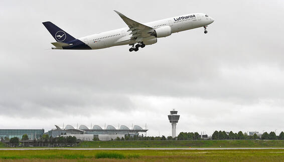 Lufthansa flies an Airbus A380 from Munich to Seattle three times a week