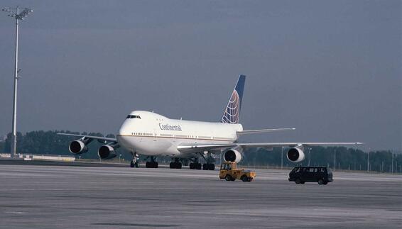 Erstflug einer Boeing B747-100 der Continental Airlines am 02.06.1992