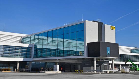 Neuer Flugsteig Terminal 1 Neuer Flugsteig Terminal 1